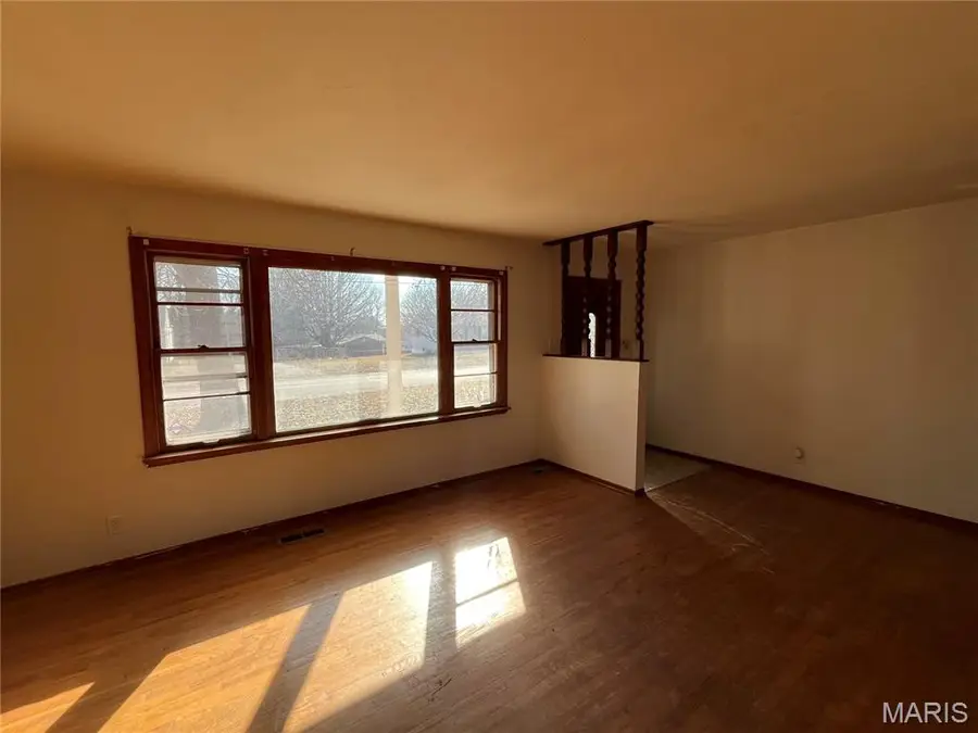 225 Sadonia Avenue, Hazelwood, MO 63135 - #2