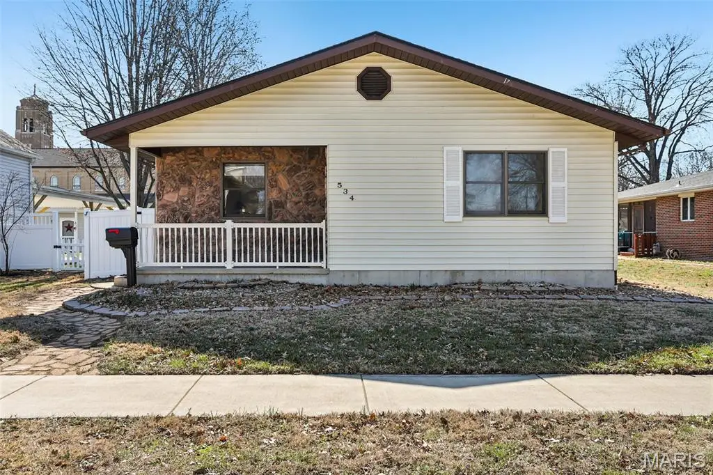 534 S 2nd Street, Breese, IL 62230 - #1