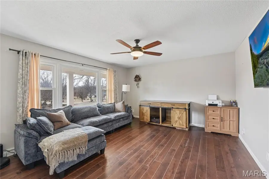 1837 Oak Street, Pacific, MO 63069 - #2