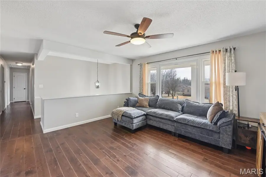 1837 Oak Street, Pacific, MO 63069 - #3