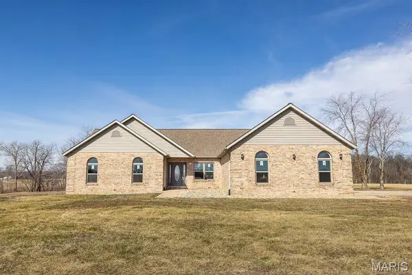 13025 Deer Run Road, Highland, IL 62249