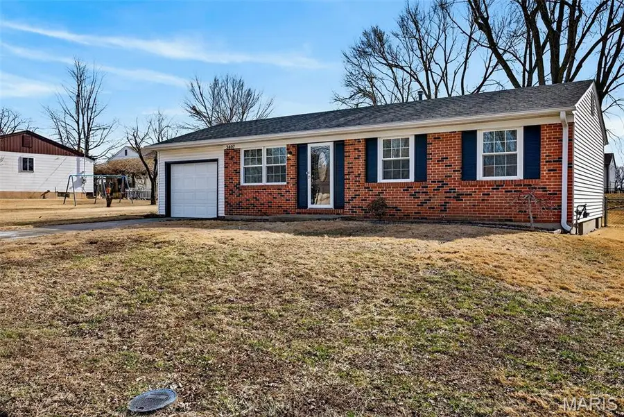 3407 Highgate Lane, Saint Charles, MO 63301 - #2