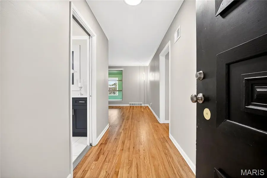 10067 Springwood Drive, Ladue, MO 63124 - #3