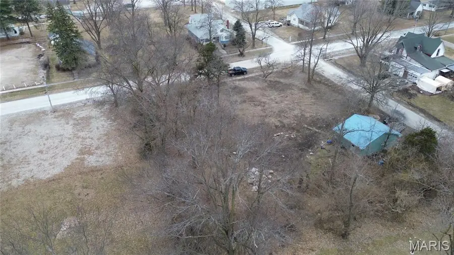 323 W Phipps, La Plata, MO 63459 - #3