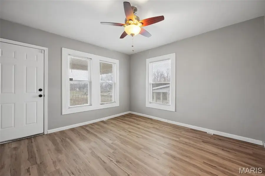 3807 Manola Avenue, Pine Lawn, MO 63121 - #3
