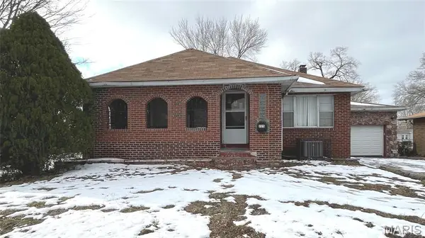 225 N 63rd Street, East St Louis, IL 62203