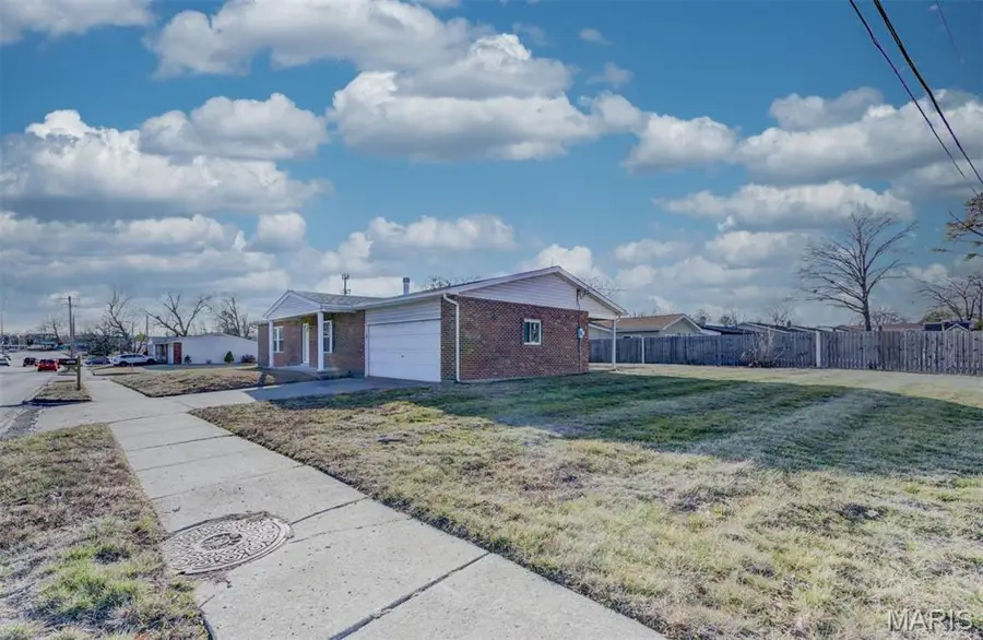 7057 Howdershell Road, Hazelwood, MO 63042 - #3