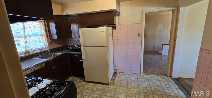 9604 Cherryfield Drive, Saint Louis, MO 63136 - #3