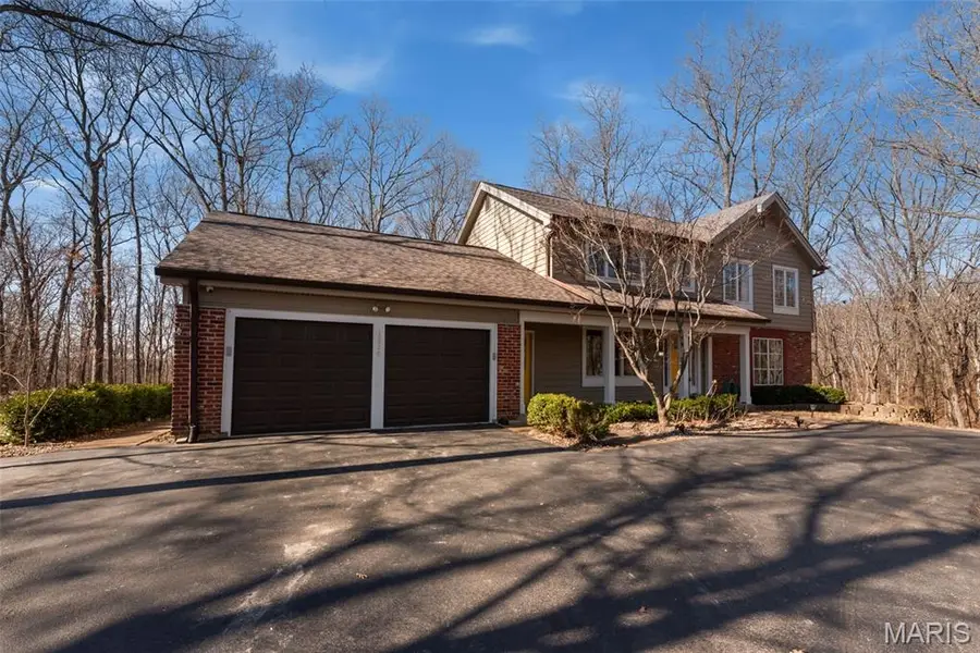 18870 Highwood Estates Drive, Wildwood, MO 63069 - #2