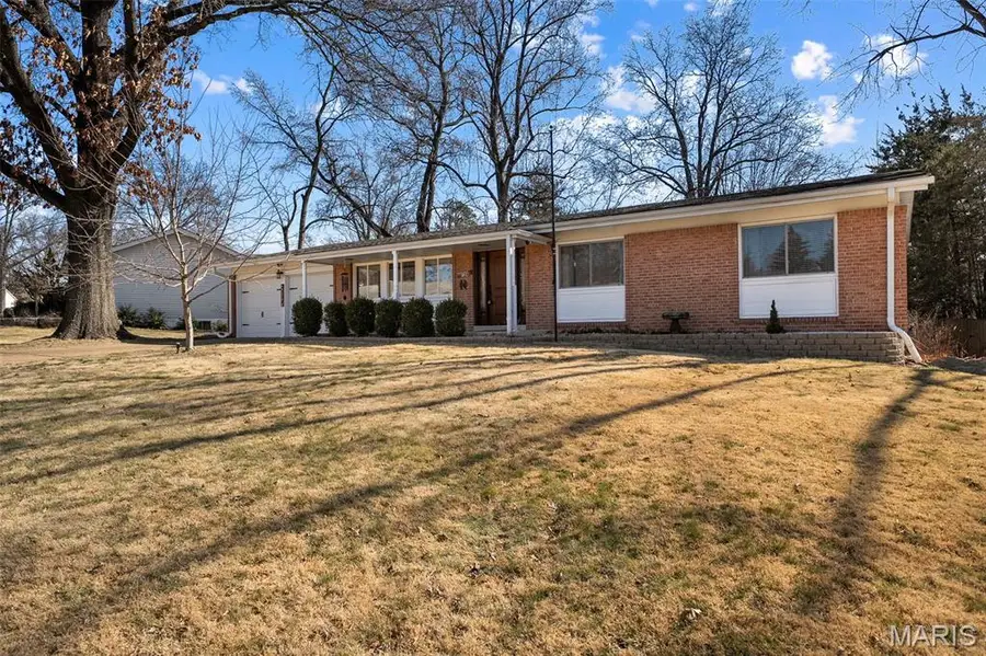 724 Bergerac Drive, Saint Louis, MO 63141 - #3