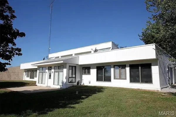 1429 N 700 Street, Vandalia, IL 62471