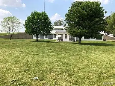 1429 N 700 Street, Vandalia, IL 62471 - #2