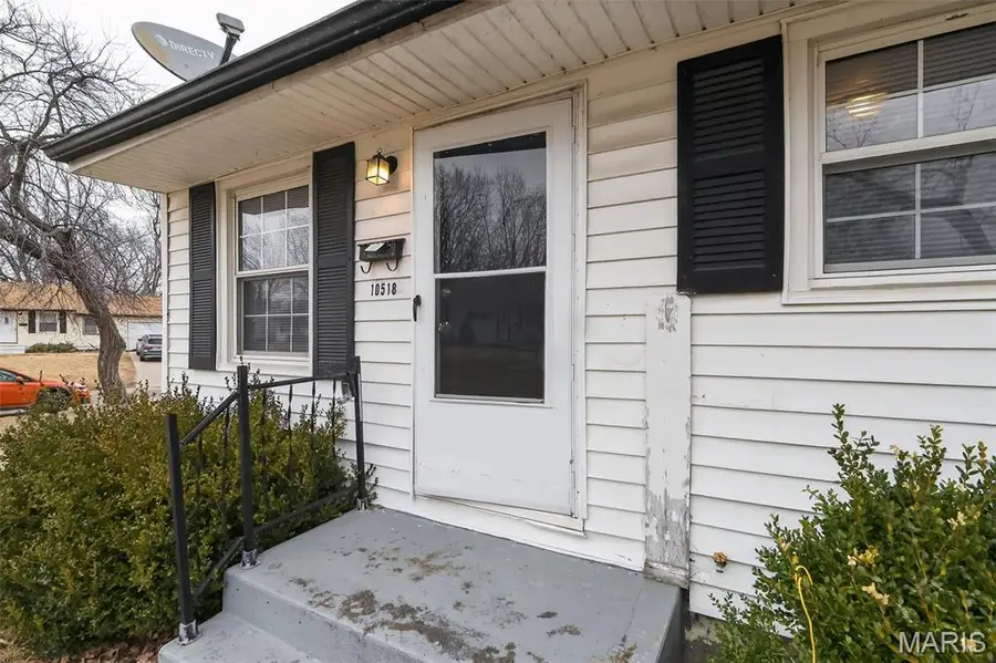 10518 Renfrew Drive, Saint Louis, MO 63137 - #2