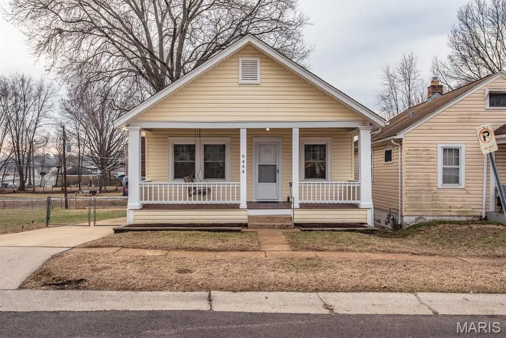 6444 Plateau Avenue, Saint Louis, MO 63139 - #1