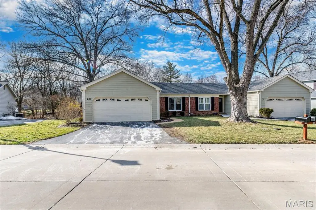 709 Turtle Cove, Ballwin, MO 63011 - #1