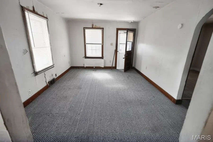 203 E Martin Street, Litchfield, IL 62056 - #3