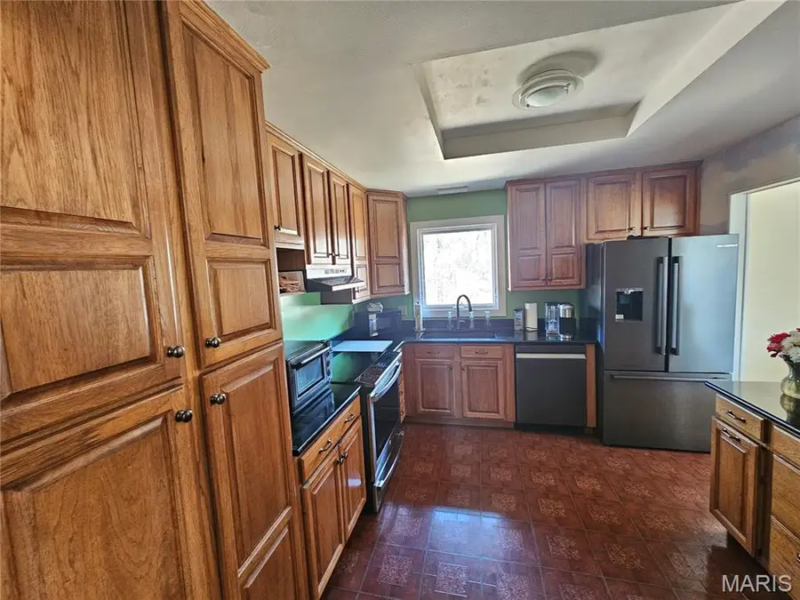 5746 Karamar Drive, Saint Louis, MO 63128 - #3