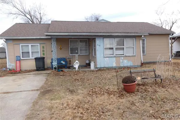 206 E Fourth Street, St Peter, IL 62880