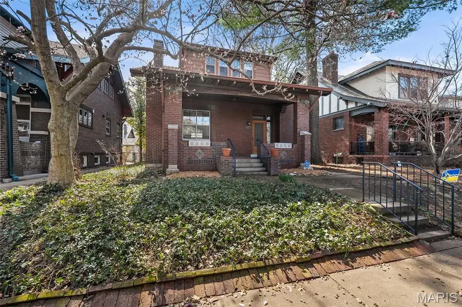 4046 Magnolia Place, Saint Louis, MO 63110 - #2