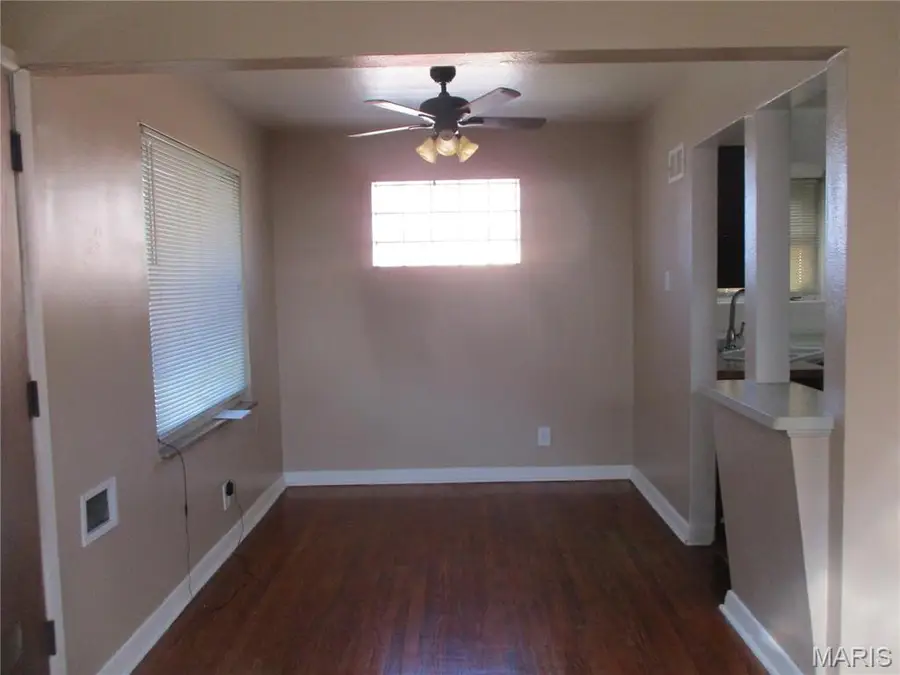 4410 Marcus Avenue, Saint Louis, MO 63115 - #3