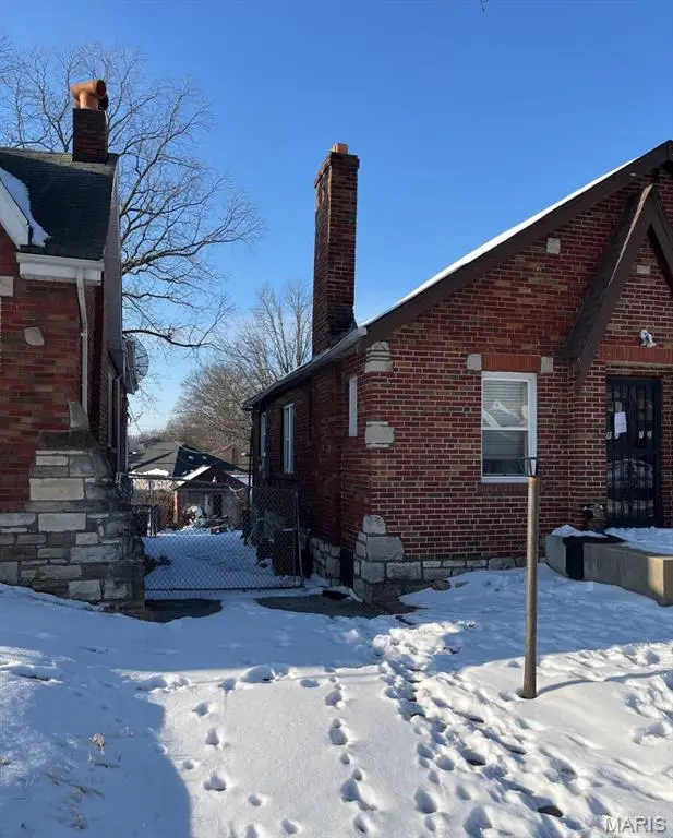 6772 Edison Avenue, Saint Louis, MO 63121 - #2