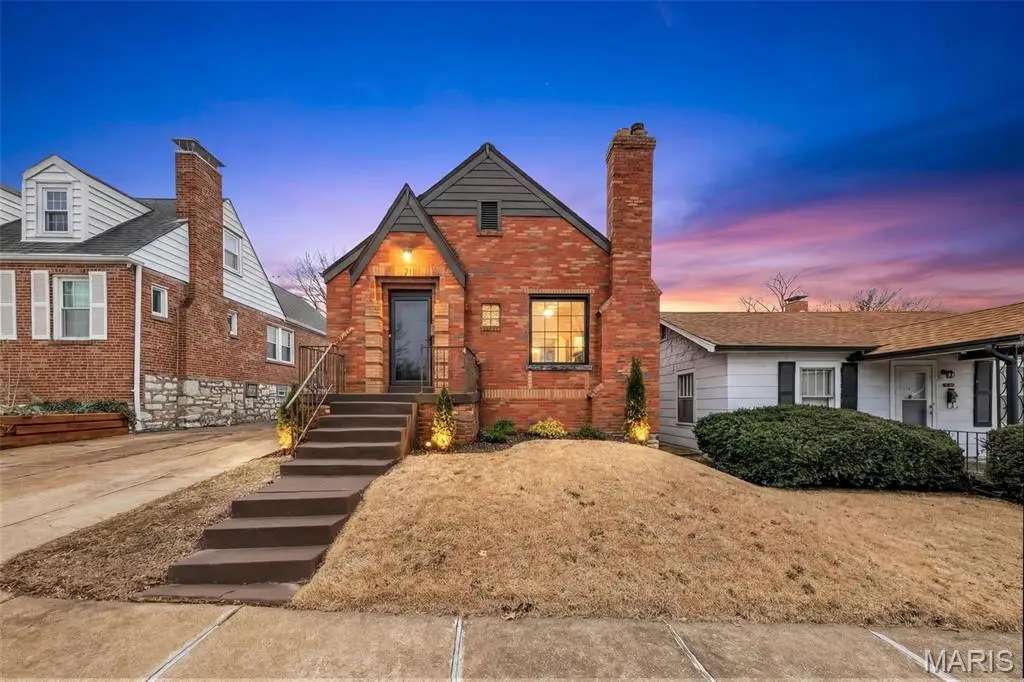 6732 Sutherland Avenue, Saint Louis, MO 63109 - #1