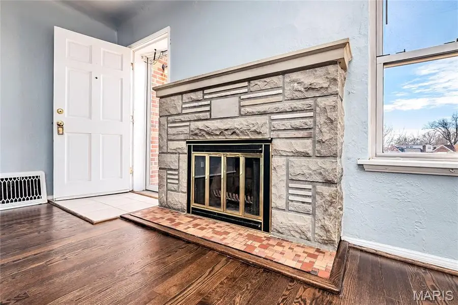 9018 Vasel Drive, Saint Louis, MO 63123 - #3