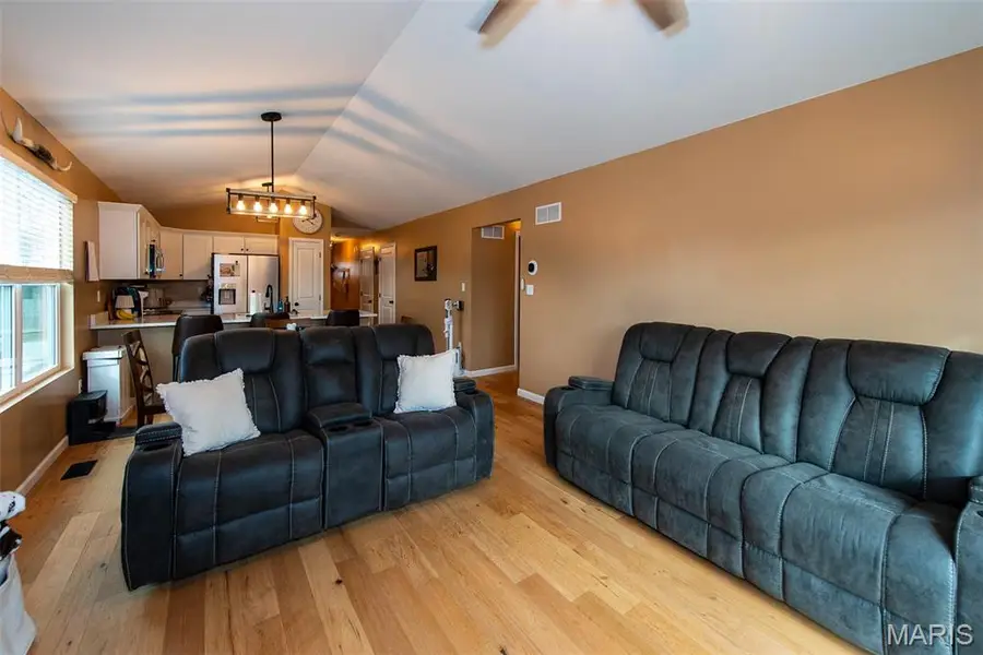 1668 Missouri Avenue, Pacific, MO 63069 - #3