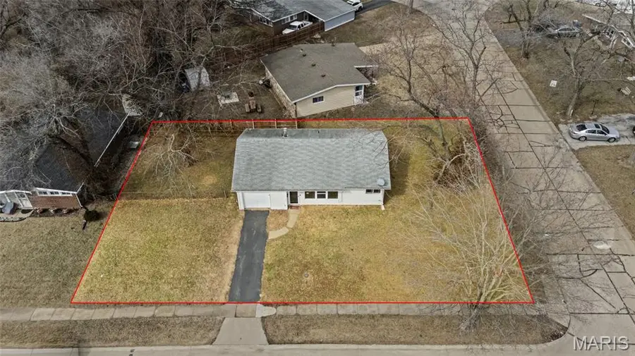 8379 Midwood Avenue, Saint Louis, MO 63134 - #2