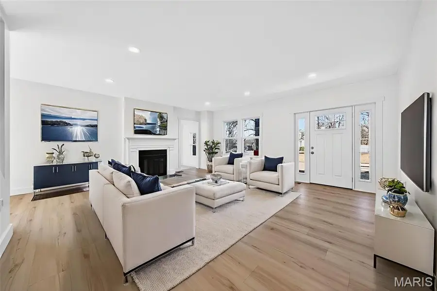 14 Armin Lane, Webster Groves, MO 63119 - #3