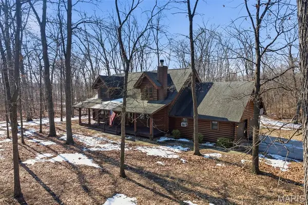 417 Dudleyville Road, Greenville, IL 62246