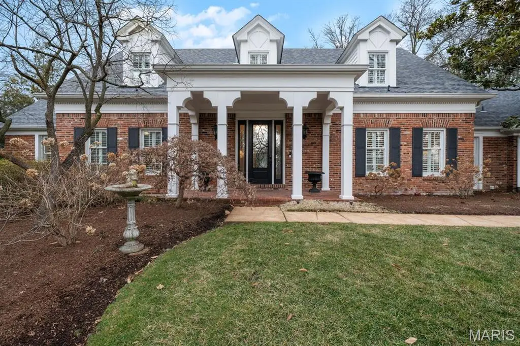 1691 Frontenac Woods Lane, Frontenac, MO 63131 - #1