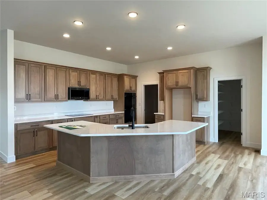 513 Clarks Crossing, Moscow Mills, MO 63362 - #2