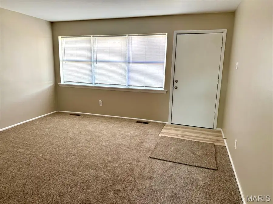 13 Mary Rose Court, Hazelwood, MO 63042 - #3