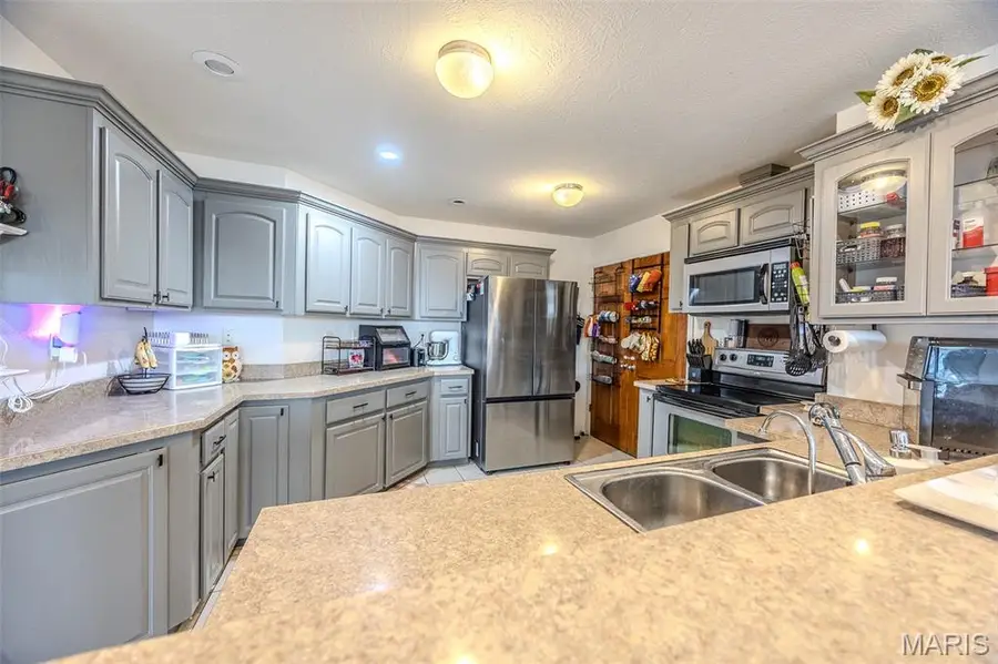 18989 Ladera Road, Waynesville, MO 65583 - #2