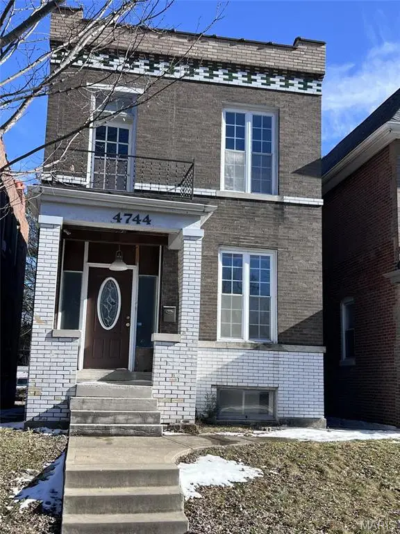 4744 Louisiana Avenue, St Louis, MO 63111