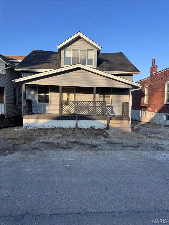 705 Lagro Avenue, LeMay, MO 63125