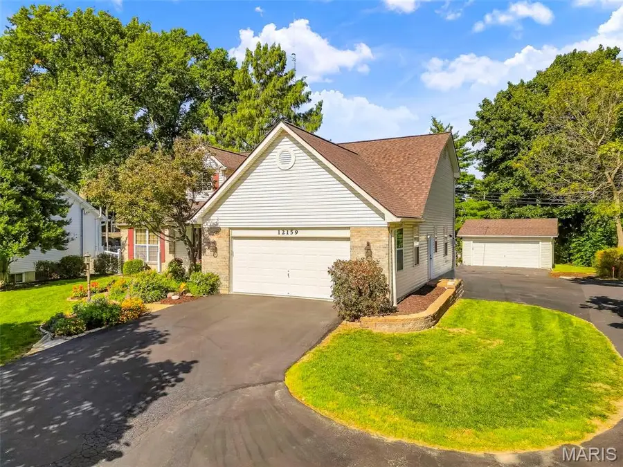12159 Ameling Road, Maryland Heights, MO 63043 - #2