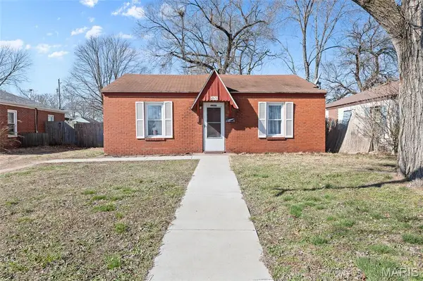 217 Whitelaw Avenue, East Alton, IL 62024