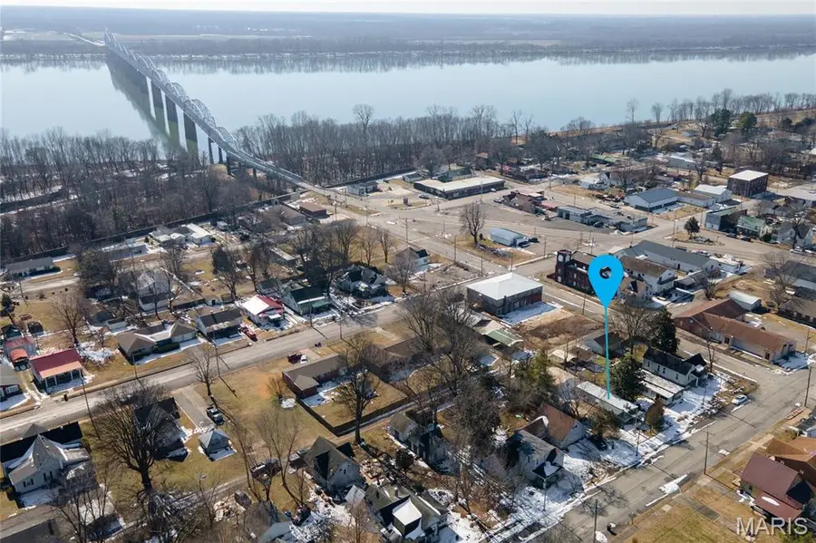 206 E 4th, Brookport, IL 62910 - #2