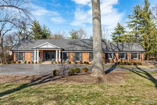 12829 Topping Acres Street, Town and Country, MO 63131