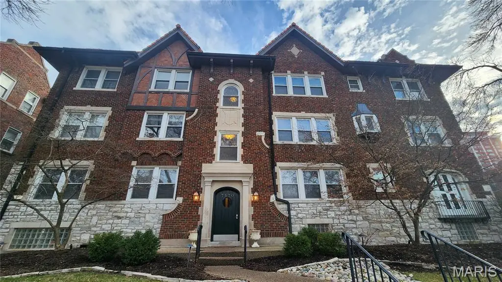 7570 Byron Place #3W, Clayton, MO 63105 - #1