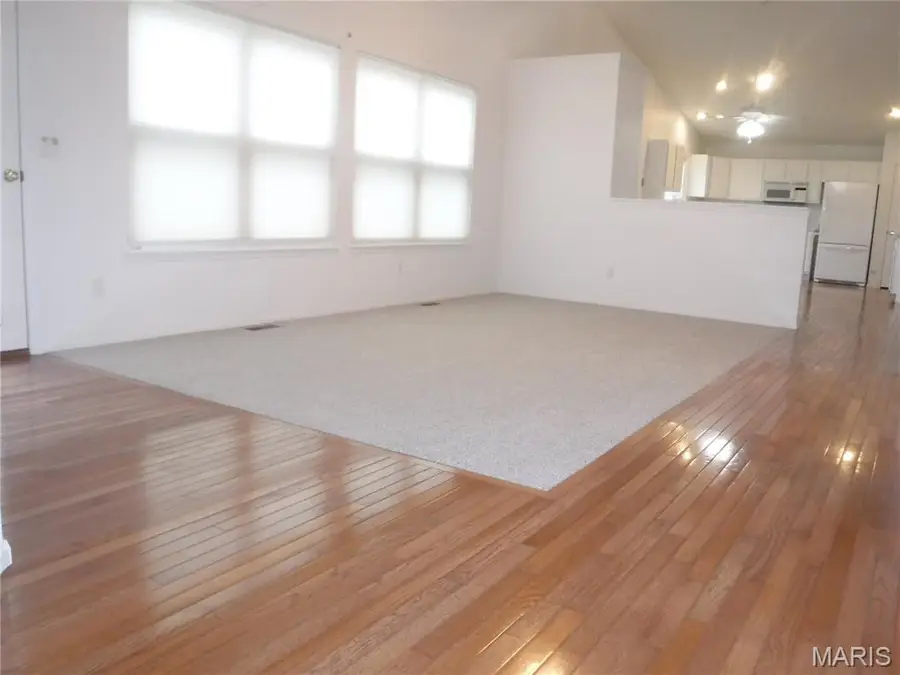 24 Lienemann Court, Saint Peters, MO 63303 - #3