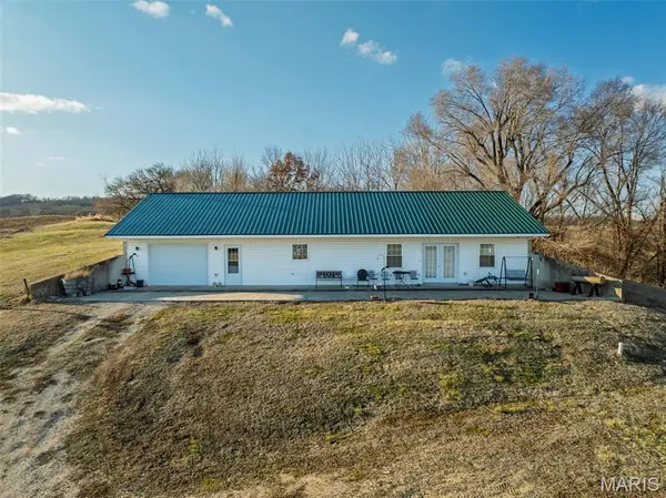 11742 Highway D, Louisiana, MO 63353