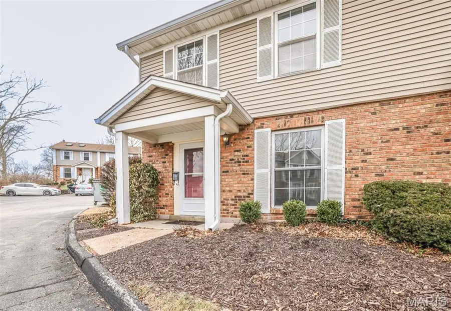 1015 Mersey Bend Drive, Saint Louis, MO 63129 - #2