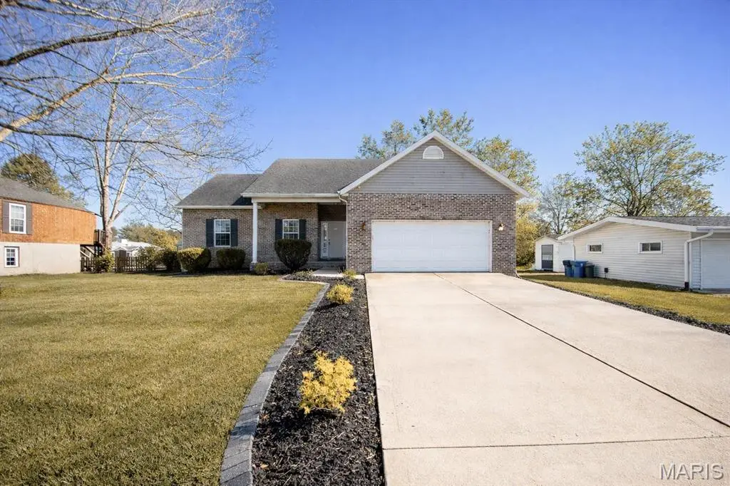 381 High Point Drive, Edwardsville, IL 62025 - #1