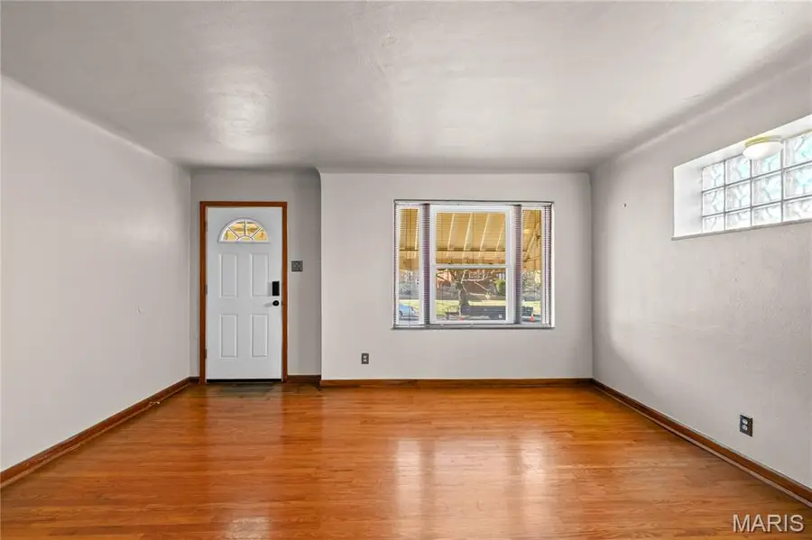 5477 Loughborough Avenue, Saint Louis, MO 63109 - #2