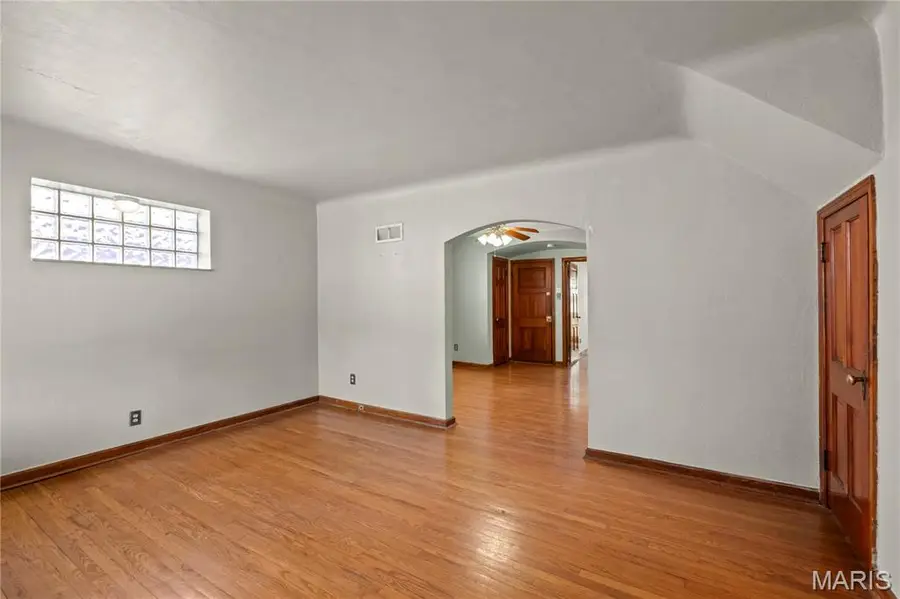 5477 Loughborough Avenue, Saint Louis, MO 63109 - #3