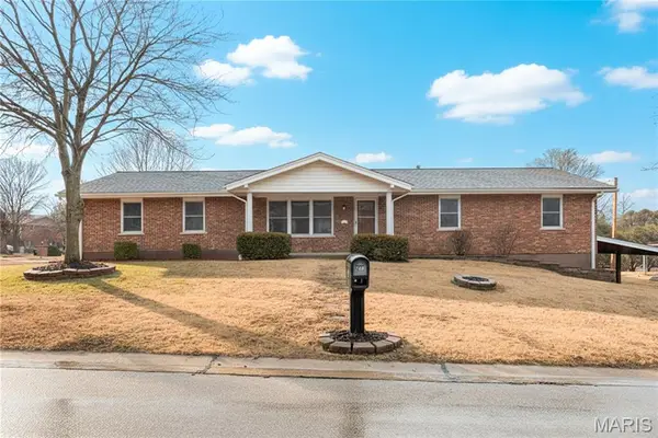 728 Clarence Drive, St Charles, MO 63301