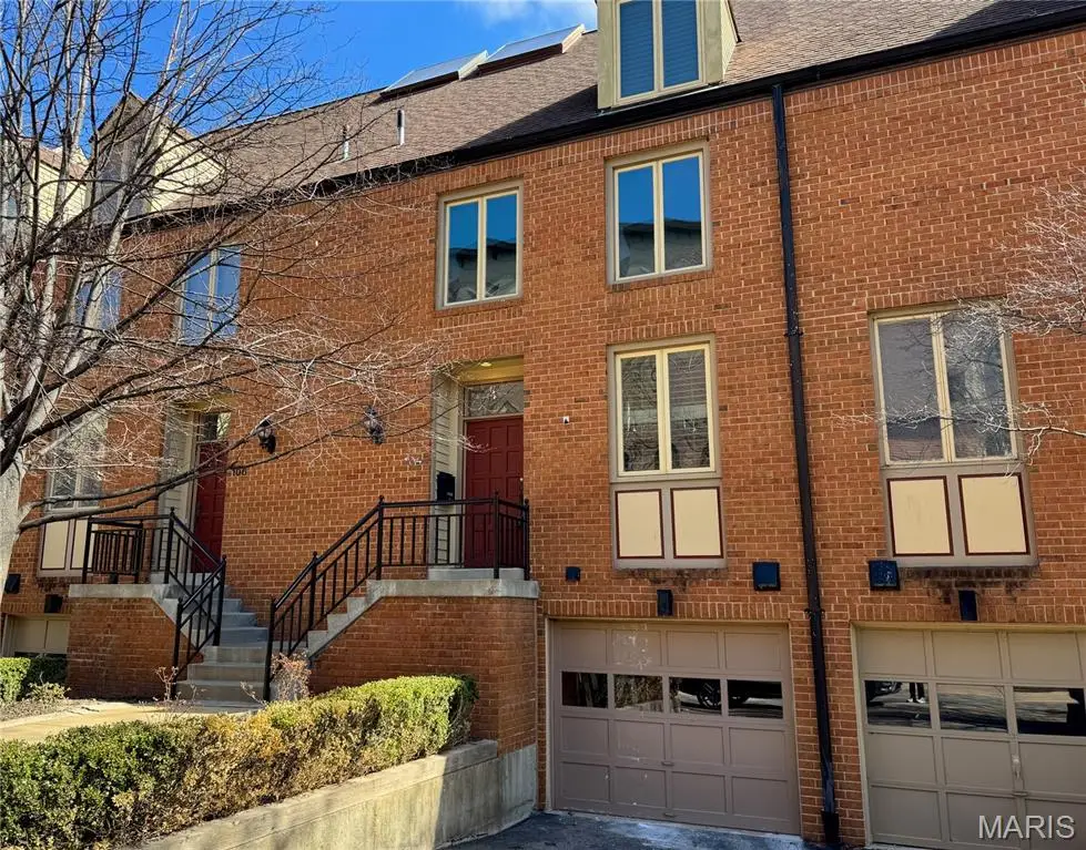 104 W Pine Place #2, Saint Louis, MO 63108 - #1